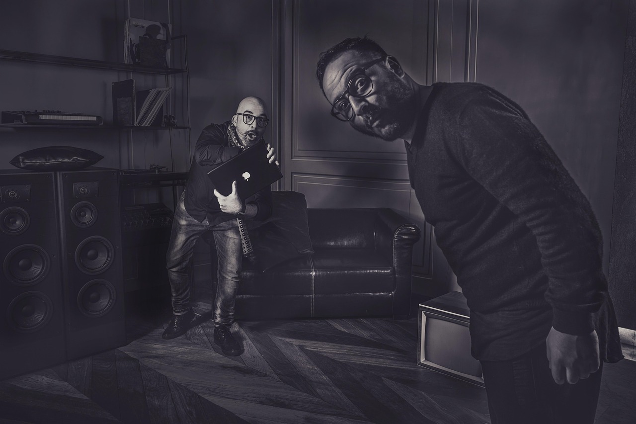 精灵ip实名账号：流量卡哪家强？选择流量卡时必须考虑的因素