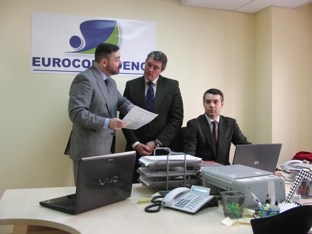 VX号交易网：小小书屋app详情下载教程